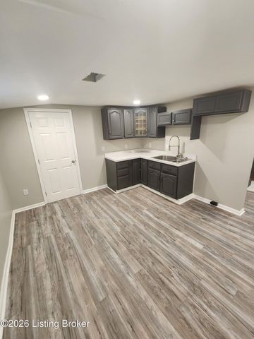 2142 Duncan St, Louisville, KY 40212