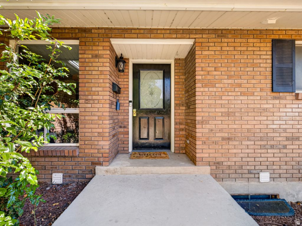355 W 1700 S, Orem, UT 84058 — photo 2