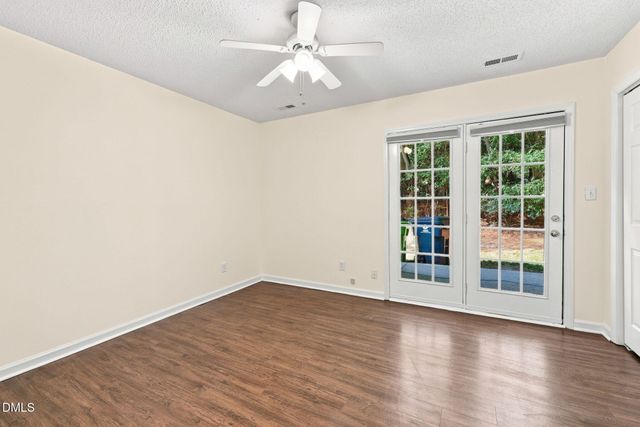 4 Crystal Oaks Court, Durham, NC 27707