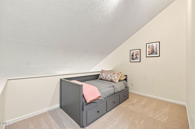 4 Crystal Oaks Court, Durham, NC 27707