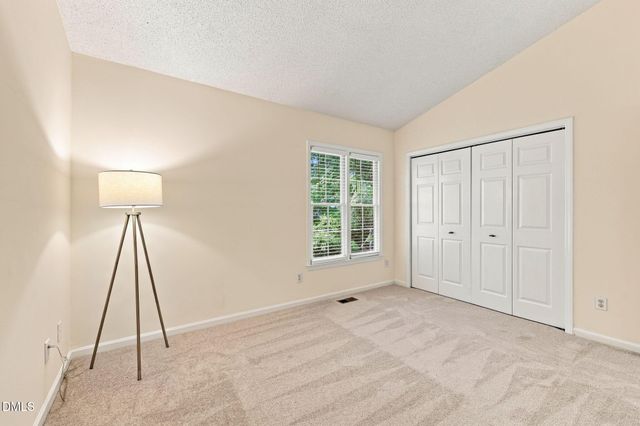4 Crystal Oaks Court, Durham, NC 27707