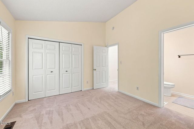 4 Crystal Oaks Court, Durham, NC 27707