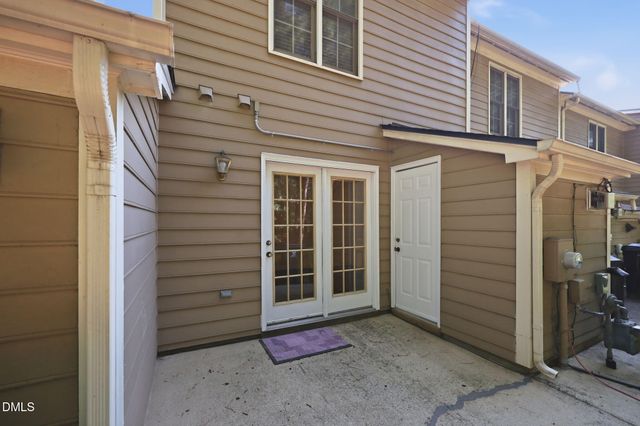 4 Crystal Oaks Court, Durham, NC 27707