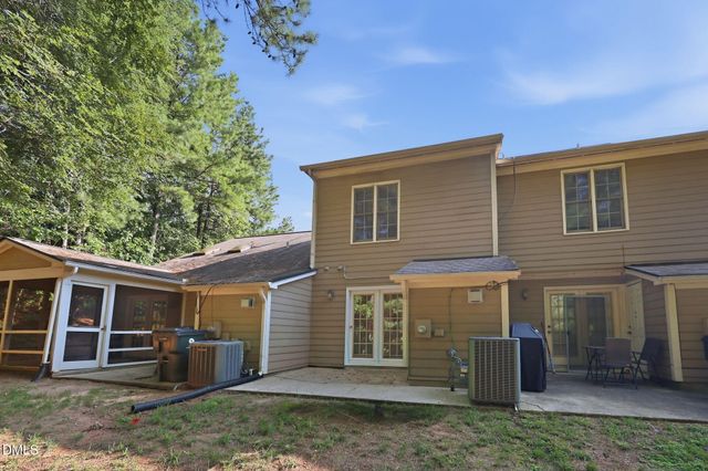 4 Crystal Oaks Court, Durham, NC 27707