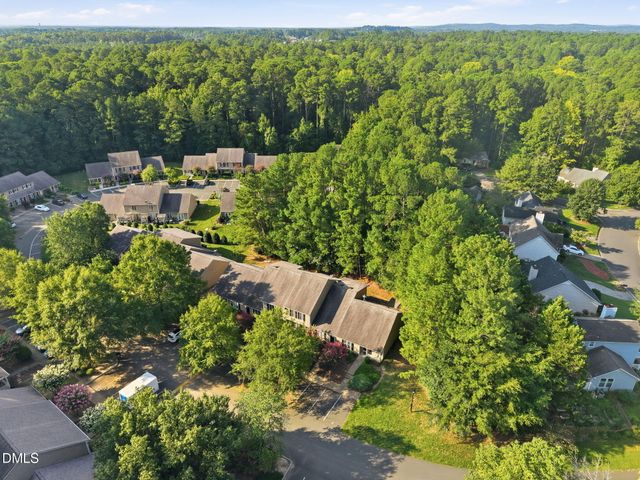 4 Crystal Oaks Court, Durham, NC 27707