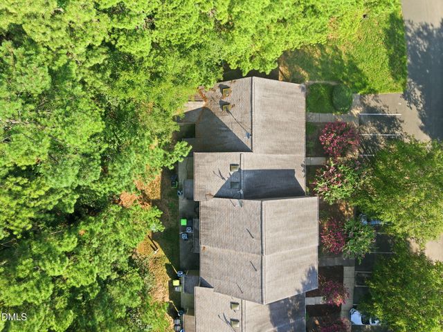 4 Crystal Oaks Court, Durham, NC 27707