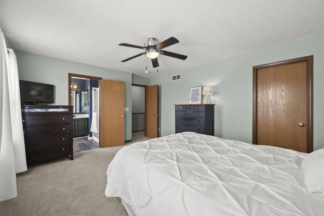 3277 Longspur Drive, Columbus, OH 43228