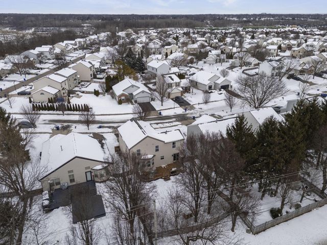 3277 Longspur Drive, Columbus, OH 43228