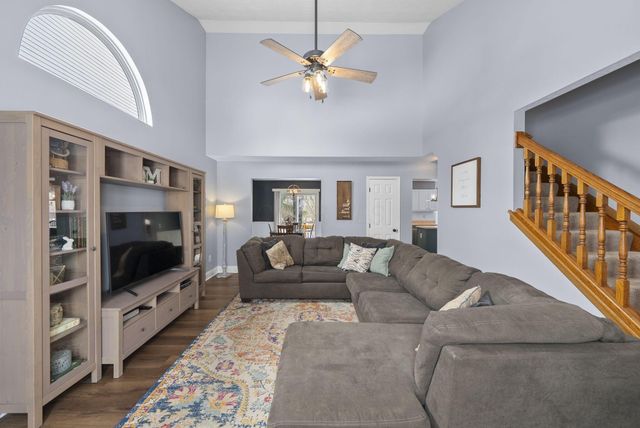 3277 Longspur Drive, Columbus, OH 43228