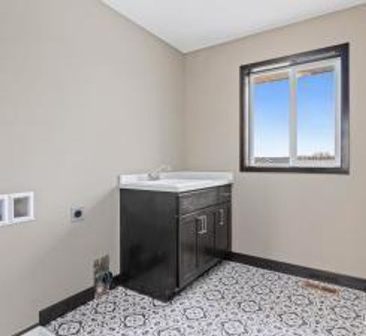 13014 Packard Street, Blaine, MN 55449