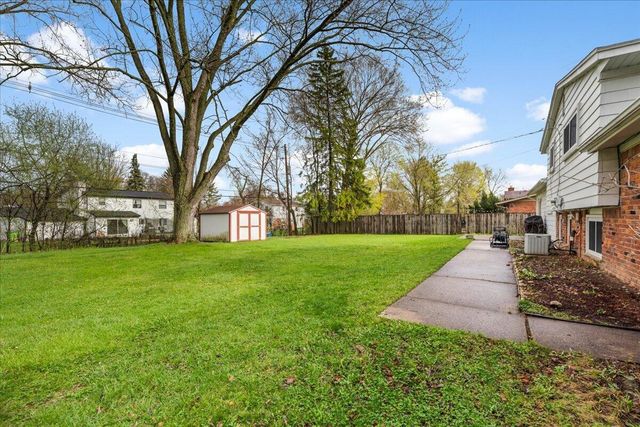 6709 Wild Ridge Lane, West Bloomfield Twp, MI 48322