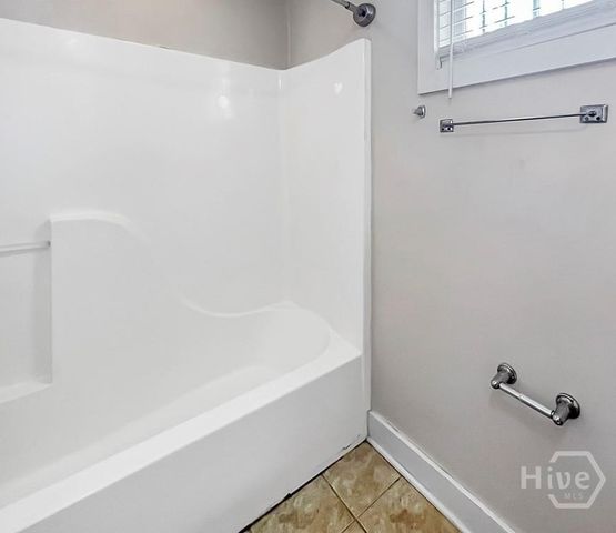 209 E Duffy Street B, Savannah, GA 31401