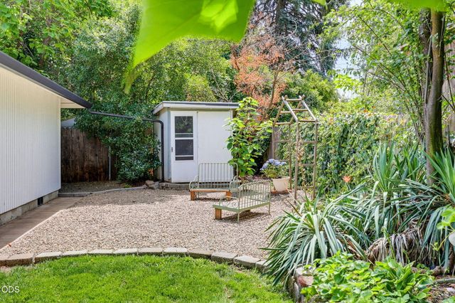 1451 Bluebonnet Avenue, Medford, OR 97504