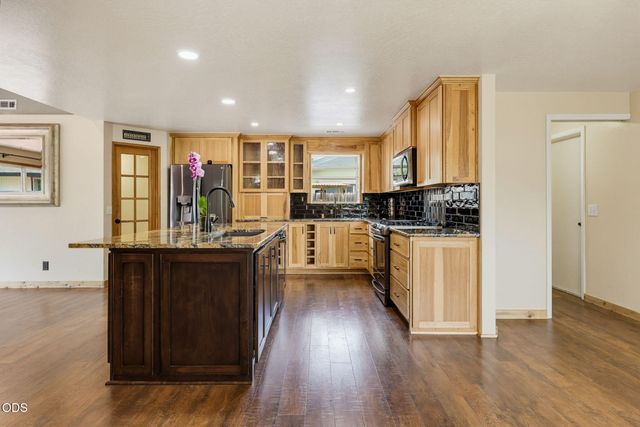 1451 Bluebonnet Avenue, Medford, OR 97504