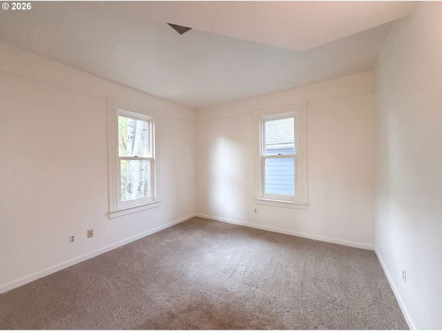 1710 Nw HOYT St, Portland, OR 97209