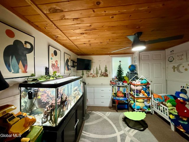 32 Twin Channels Road, Queensbury, NY 12804