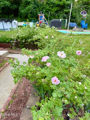 32 Twin Channels Road, Queensbury, NY 12804