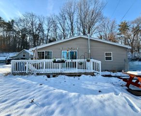 32 Twin Channels Road, Queensbury, NY 12804