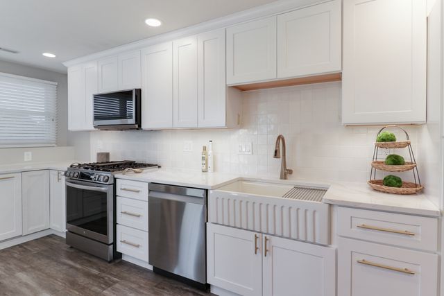 3 Pebblebrook Court, Bloomington, IL 61705