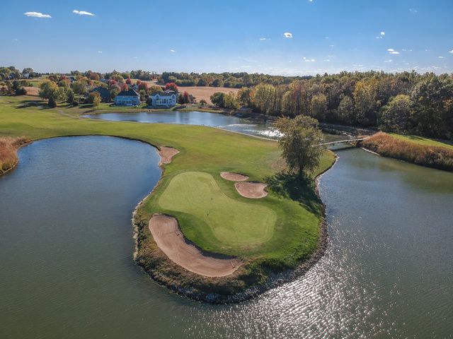 3 Pebblebrook Court, Bloomington, IL 61705