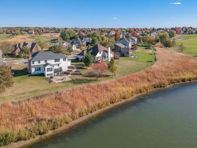 3 Pebblebrook Court, Bloomington, IL 61705