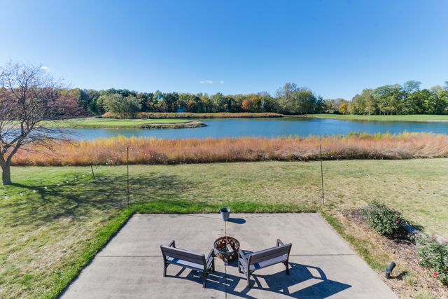 3 Pebblebrook Court, Bloomington, IL 61705