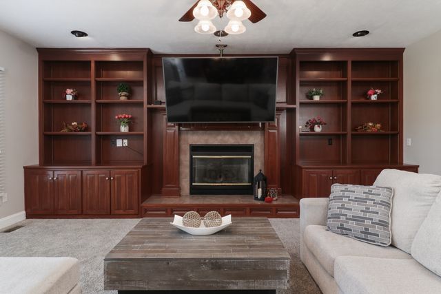 3 Pebblebrook Court, Bloomington, IL 61705