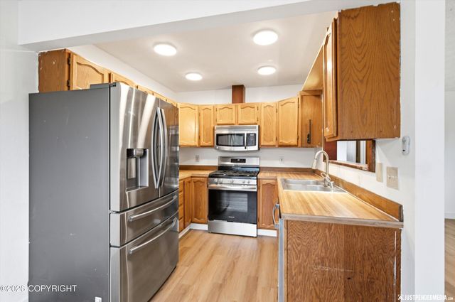 1129 Fred Circle, Anchorage, AK 99515