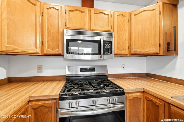 1129 Fred Circle, Anchorage, AK 99515