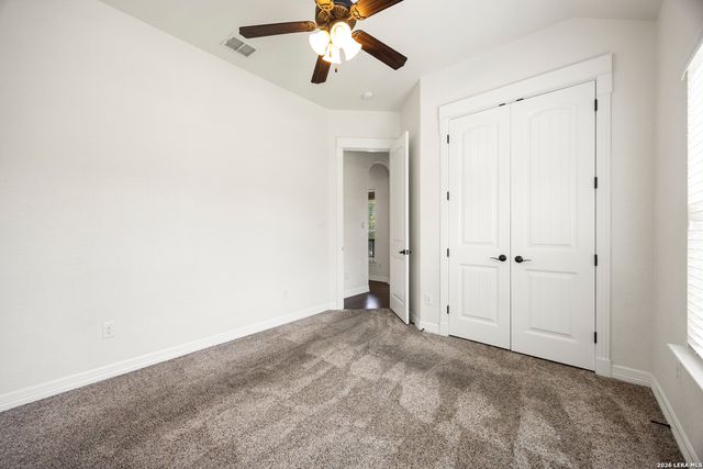 13701 TRAILSIDE LN, Live Oak, TX 78233