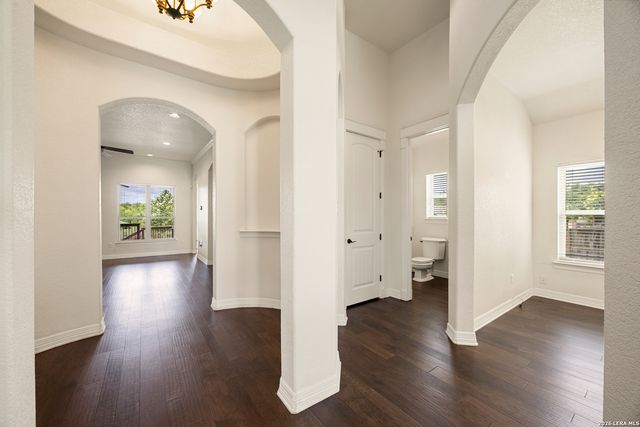 13701 TRAILSIDE LN, Live Oak, TX 78233