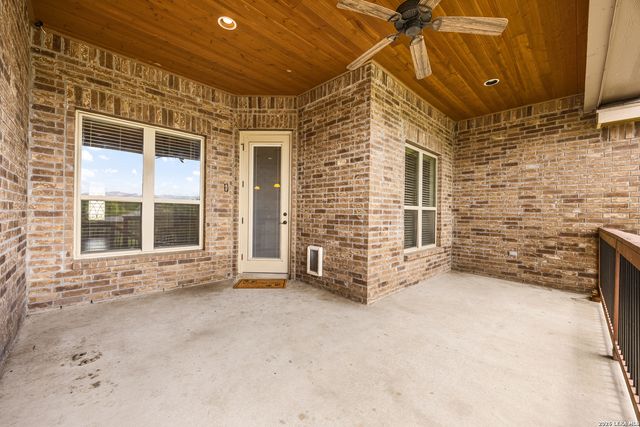 13701 TRAILSIDE LN, Live Oak, TX 78233