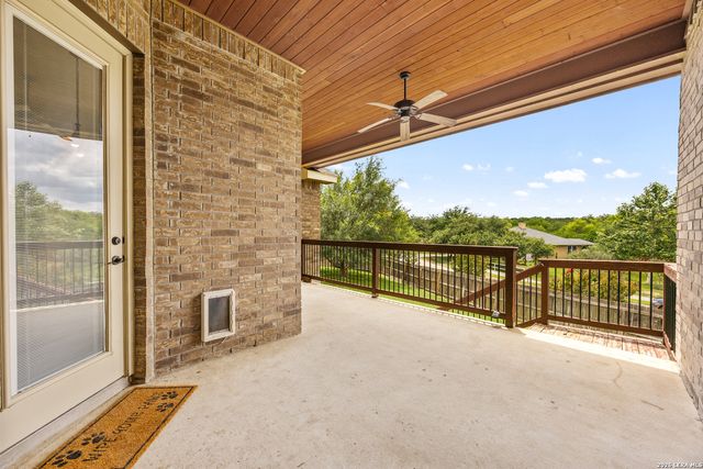 13701 TRAILSIDE LN, Live Oak, TX 78233