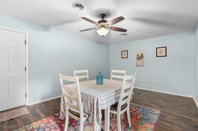 604 N Division Street, Lavaca, AR 72941