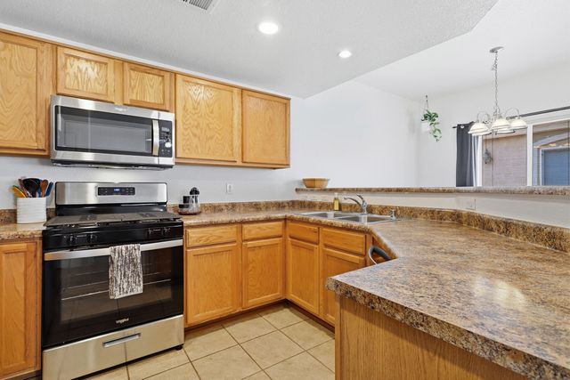6800 Vista Del Norte Drive NE 427, Albuquerque, NM 87113
