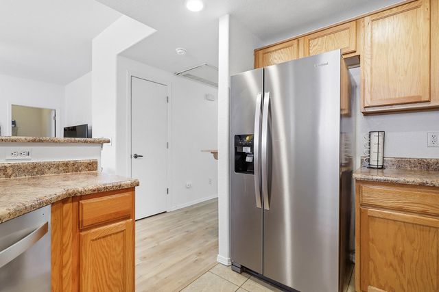 6800 Vista Del Norte Drive NE 427, Albuquerque, NM 87113