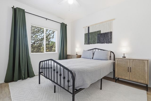 6800 Vista Del Norte Drive NE 427, Albuquerque, NM 87113