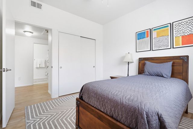 6800 Vista Del Norte Drive NE 427, Albuquerque, NM 87113
