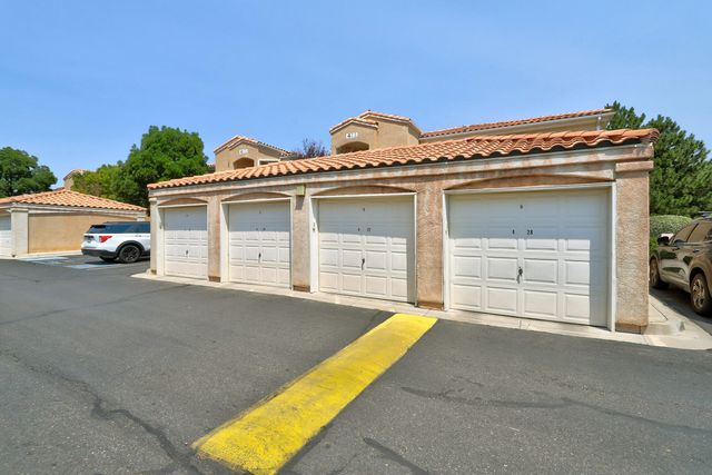 6800 Vista Del Norte Drive NE 427, Albuquerque, NM 87113
