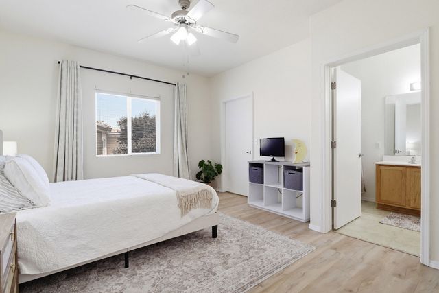 6800 Vista Del Norte Drive NE 427, Albuquerque, NM 87113