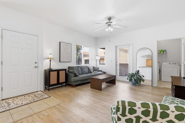 6800 Vista Del Norte Drive NE 427, Albuquerque, NM 87113