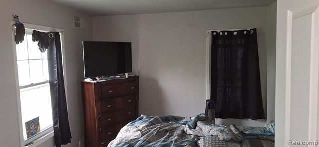 14931 Rossini Drive, Detroit, MI 48205