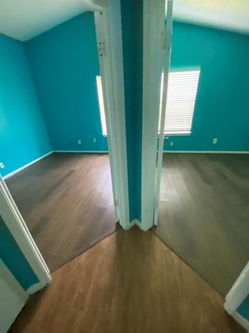 15823 Ridgecroft Road, Houston, TX 77053