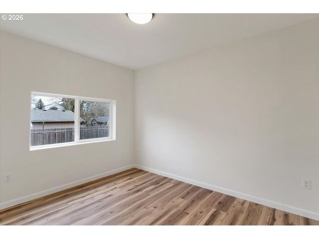 4623 Ne SUMNER St, Portland, OR 97218