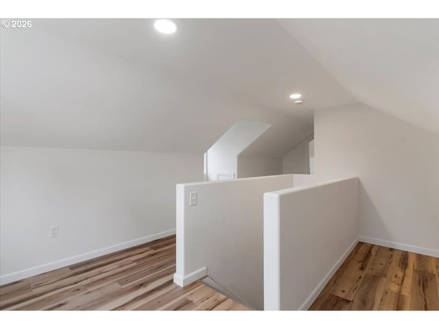 4623 Ne SUMNER St, Portland, OR 97218