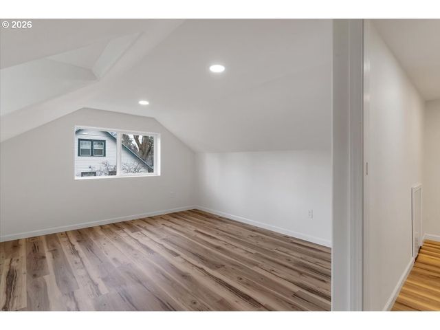 4623 Ne SUMNER St, Portland, OR 97218