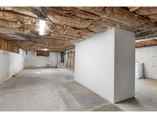 4623 Ne SUMNER St, Portland, OR 97218