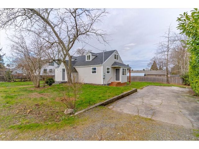 4623 Ne SUMNER St, Portland, OR 97218