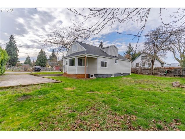 4623 Ne SUMNER St, Portland, OR 97218