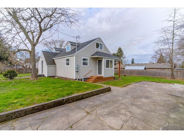 4623 Ne SUMNER St, Portland, OR 97218